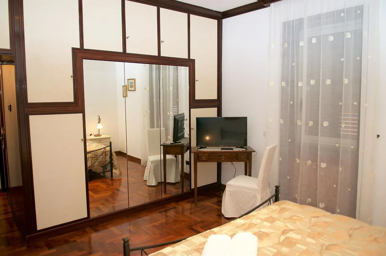 La Maison Royale Bb Bed and Breakfast Fiumicino