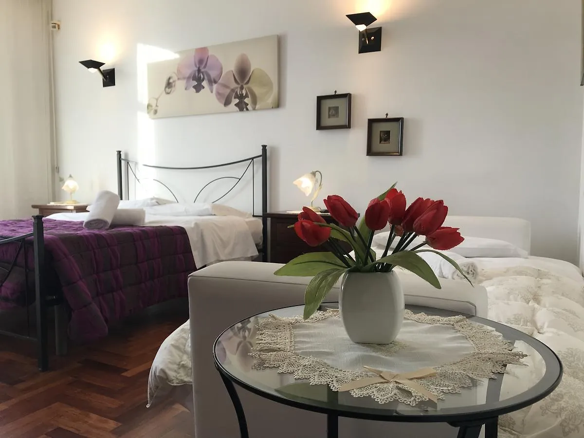 La Maison Royale Bb Bed and Breakfast Fiumicino