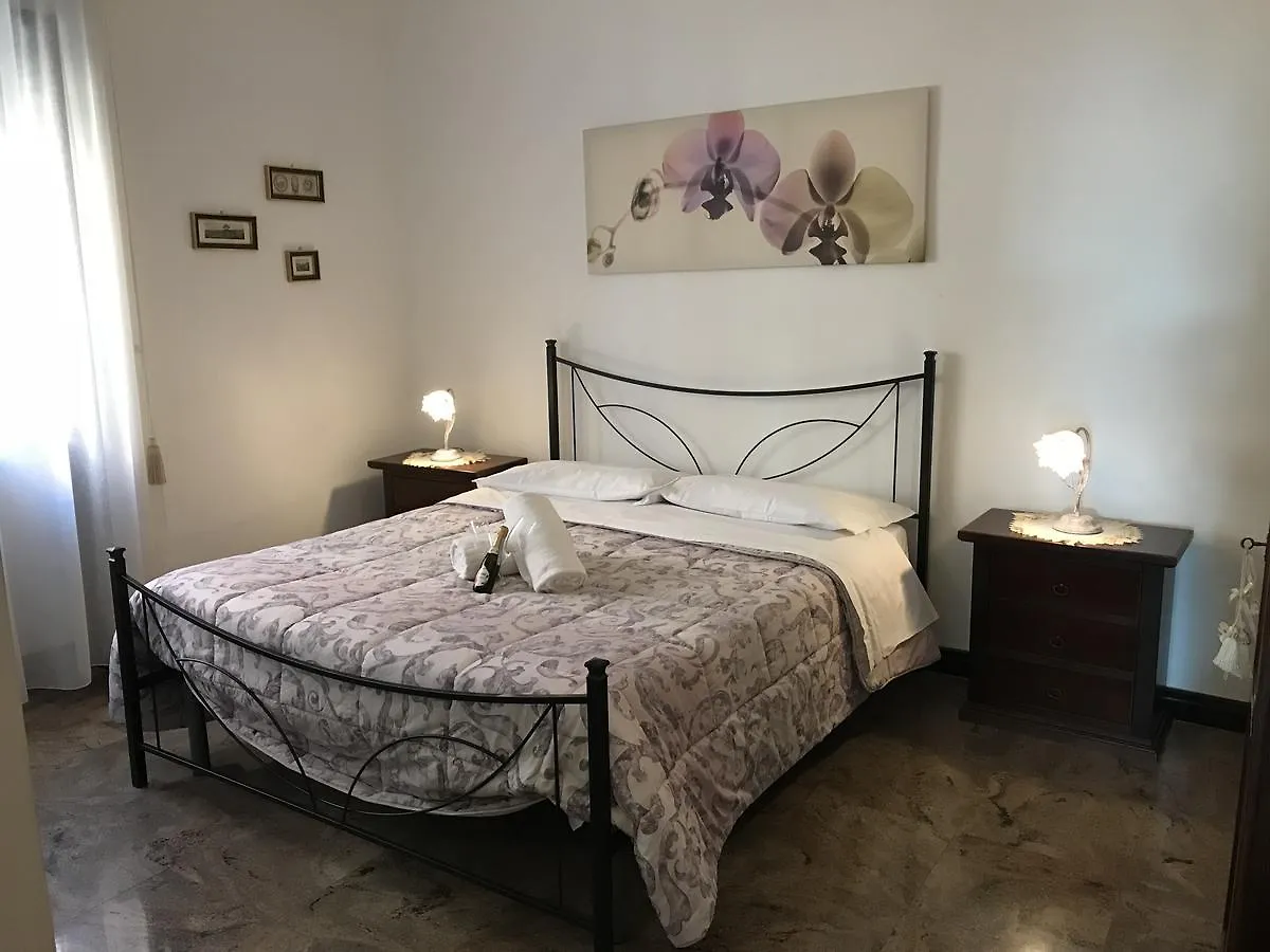 La Maison Royale Bb Bed and Breakfast Fiumicino